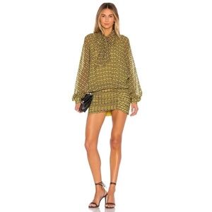 Revolve L’ACADEMIE